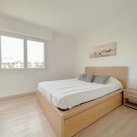 Appt Lumineux Avec Terrasse Coeur De 35 M² Saint-Raphaël