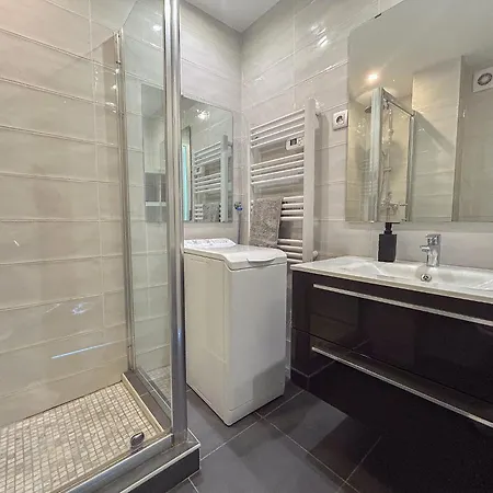 Appt Lumineux Avec Terrasse Coeur De 35 M²